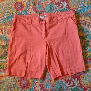 Salmon-colored casual Bermuda Shorts